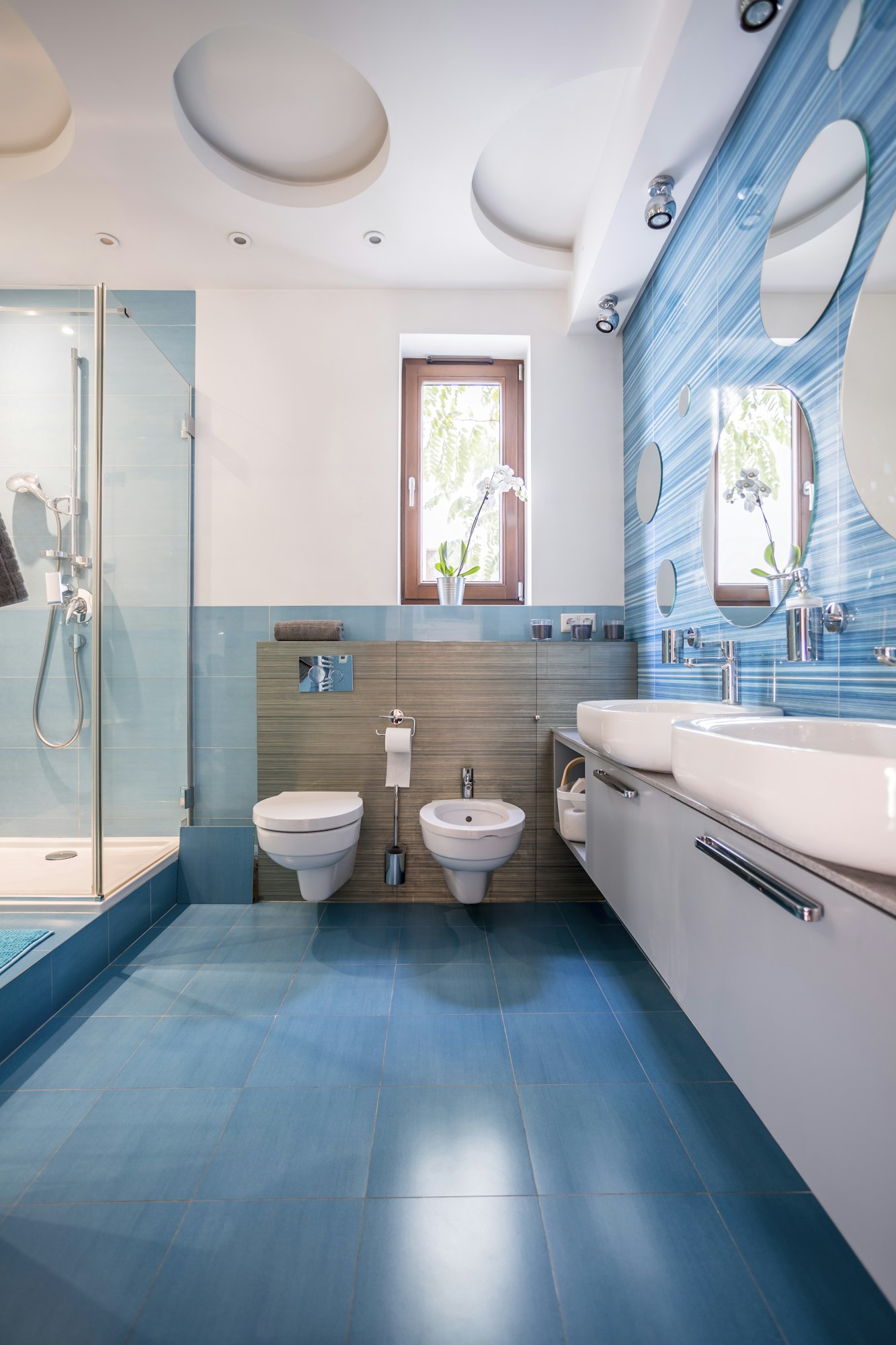 Bathroom in blue