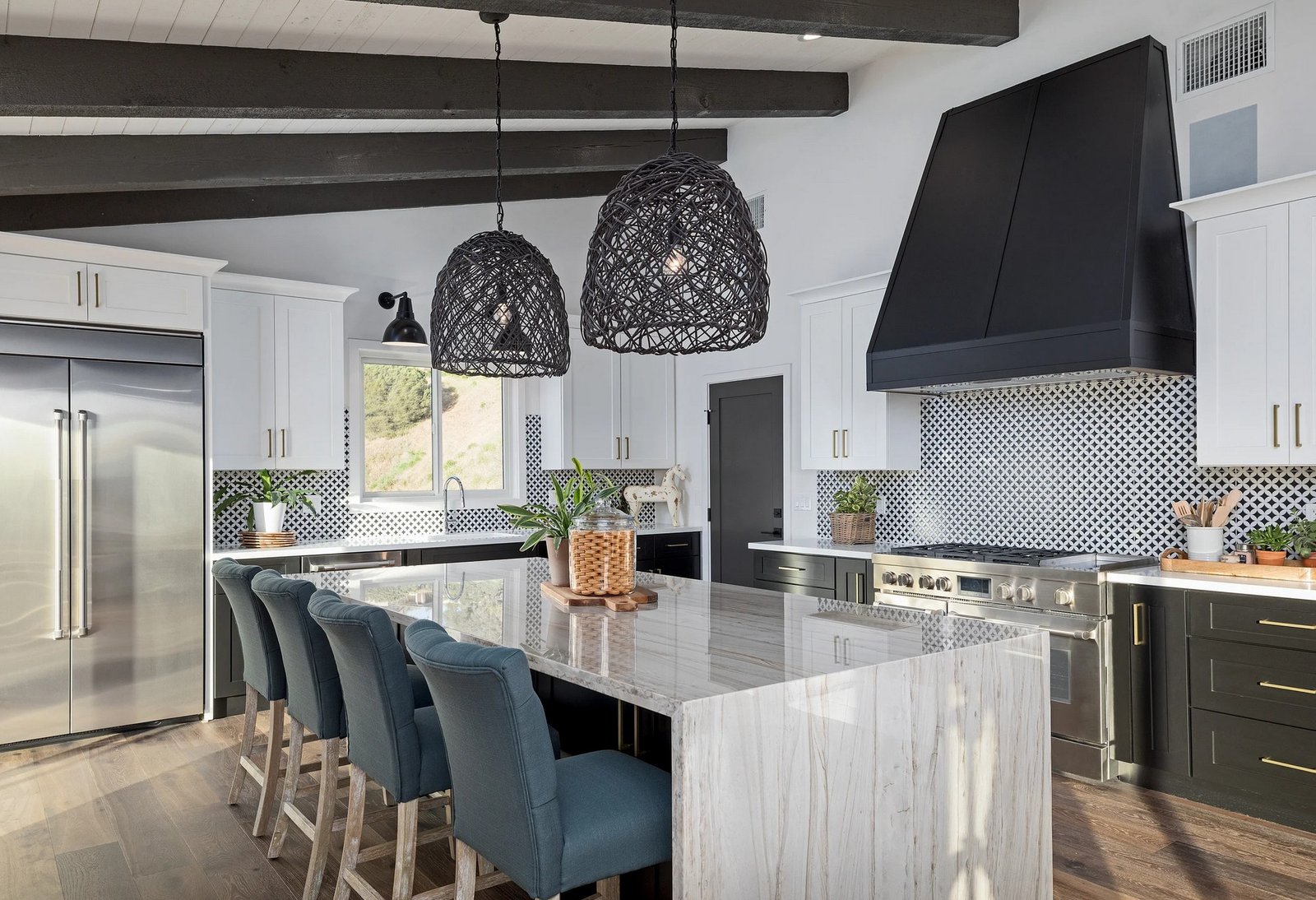 Kitchen Remodeling Black ceiling beams